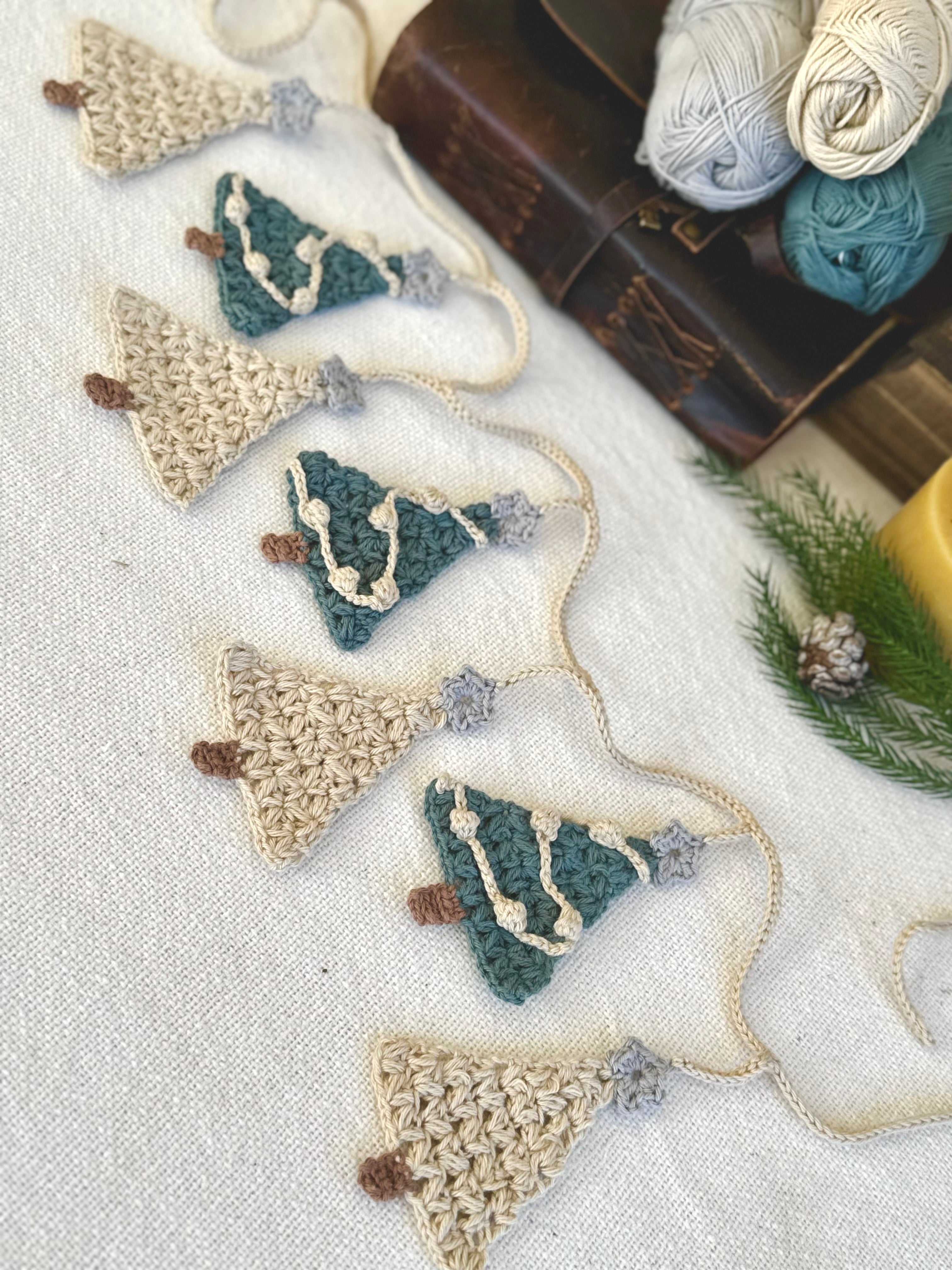 Christmas Tree Garland Crochet Pattern